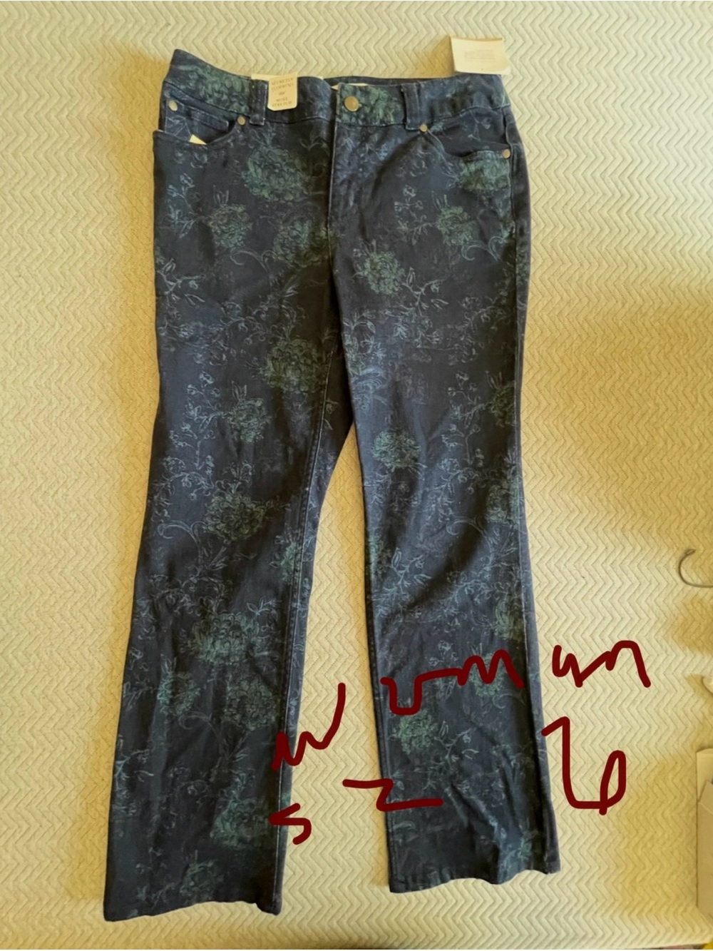 Woman's sz 6 Craft&Barrow tummy control straight leg jeans